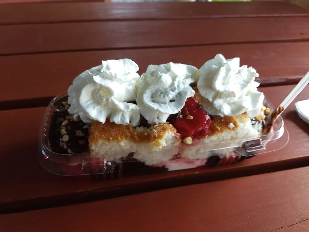 Strawberry Delight Boat